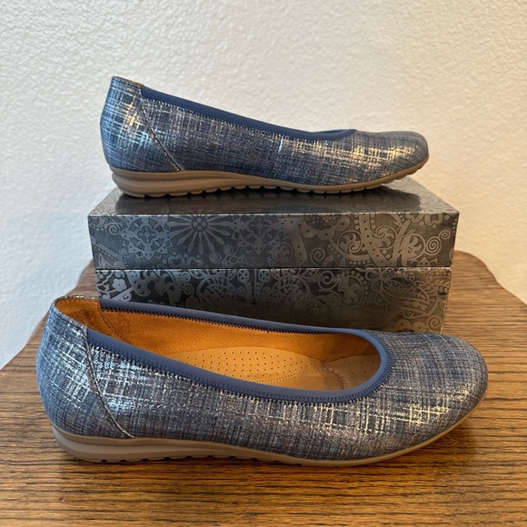 Gabor Blue and Silver Plaid Ballet Flats Size 5.5 EUC - Picture 7 of 12